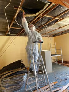 ::Die Arbeiten erledigen die Vereinsmitglieder selbst Die Arbeiten erledigen die Vereinsmitglieder selbst